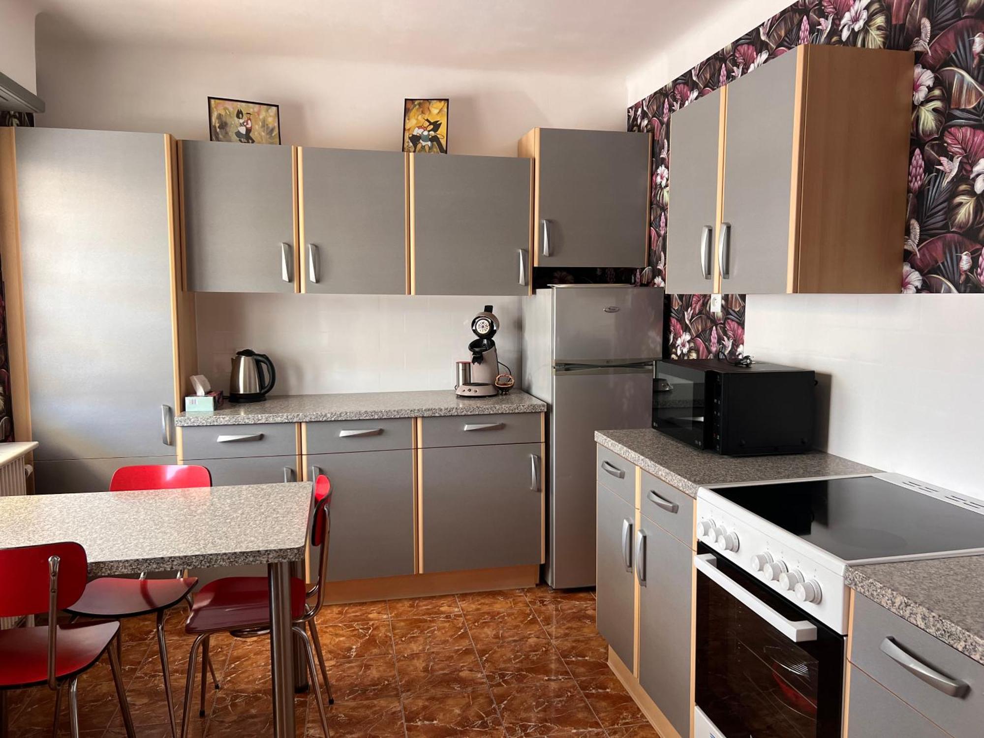 Maison 1 A 6 Personnes Avec Garage Et Cour Kaltenhouse 外观 照片